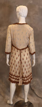 Lataa kuva Galleria-katseluun, Beige silkkimekko, Odd Molly
