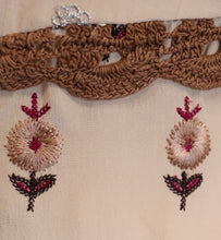 Lataa kuva Galleria-katseluun, Beige silkkimekko, Odd Molly