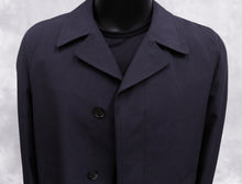 Lataa kuva Galleria-katseluun, Pitkä trenssitakki, Arvotex, koko 48