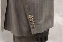 Lataa kuva Galleria-katseluun, Harmaa puku, Turo Tailor, koko 56