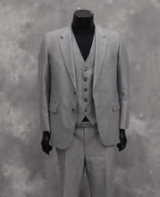 Lataa kuva Galleria-katseluun, Siniharmaa puku liivillä, Turo Business Class