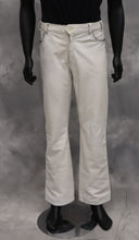 Lataa kuva Galleria-katseluun, Valkoinen nahkapuku