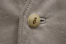 Lataa kuva Galleria-katseluun, Valkoinen nahkapuku