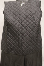 Lataa kuva Galleria-katseluun, K. P. Ruuskanen naisten vuorellinen trenssi