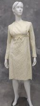 Lataa kuva Galleria-katseluun, Naisten kermanvalkoinen vintagemekko