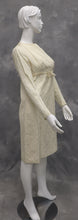 Lataa kuva Galleria-katseluun, Naisten kermanvalkoinen vintagemekko