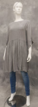 Lataa kuva Galleria-katseluun, Naisten harmaa hihallinen mekko