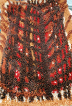 Lataa kuva Galleria-katseluun, Ryijy, Kevätroihu. 110 x 155 cm