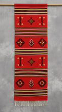 Lataa kuva Galleria-katseluun, Hyväkuntoinen Karjalan raanu 49 x 144 cm
