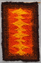 Lataa kuva Galleria-katseluun, Villaryijy / -matto 65 x 105 cm
