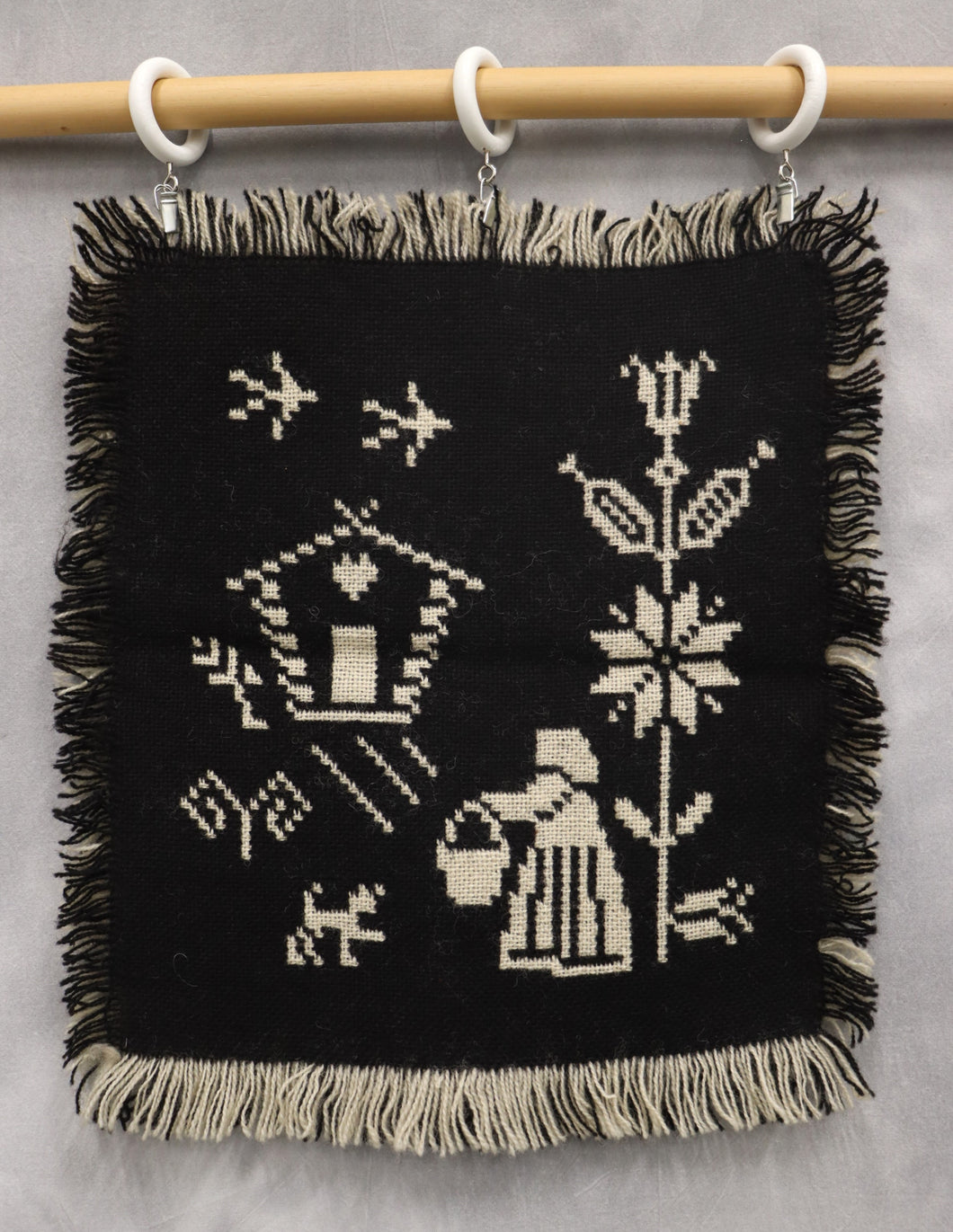 Mustavalkoinen täkänä, 33 x 40cm