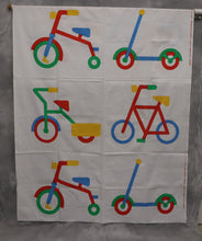 Lataa kuva Galleria-katseluun, Kangas, Marimekko &quot;On Wheels&quot; 84, Tulaya Thirakomen, 150x240 cm

