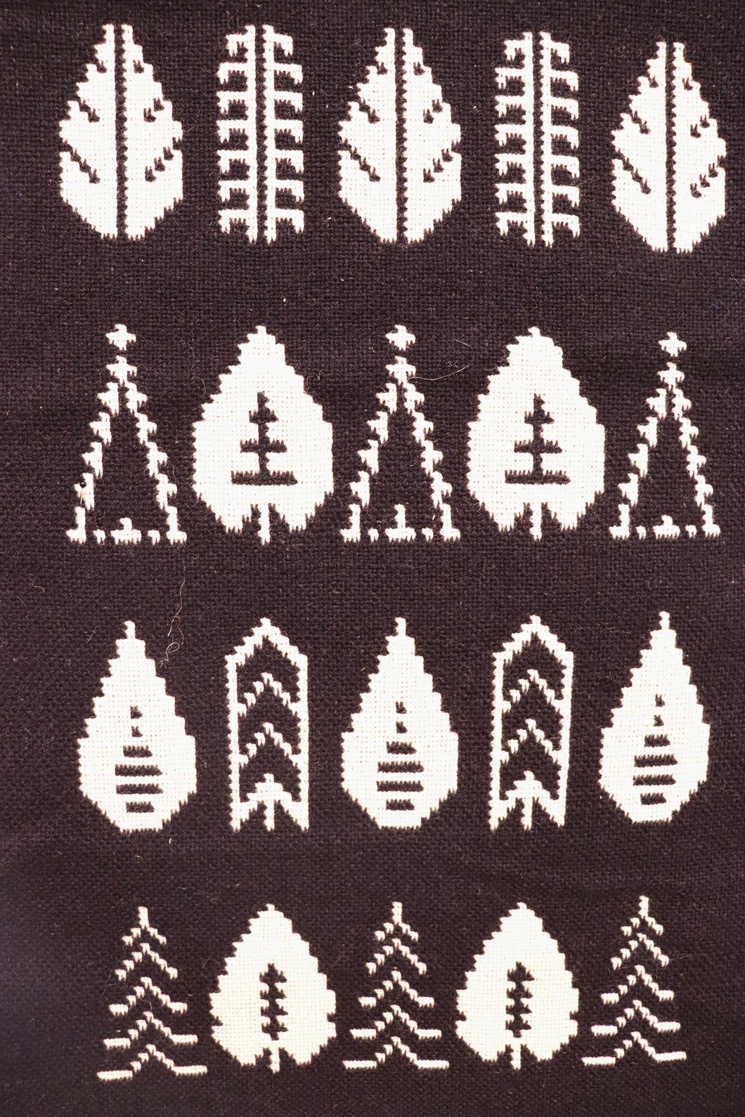 Täkänä, kaksipuolinen seinätekstiili 45x140+hapsut