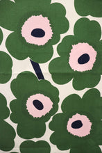 Lataa kuva Galleria-katseluun, Verhokappa, Marimekko, ”Unikko” 1964, 60x190 cm
