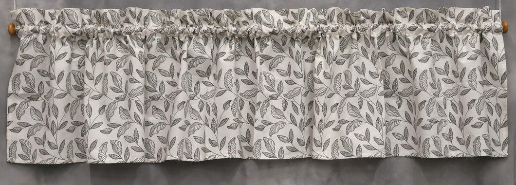 3 kpl valkoiset lehtikuvioiset kappaverhot