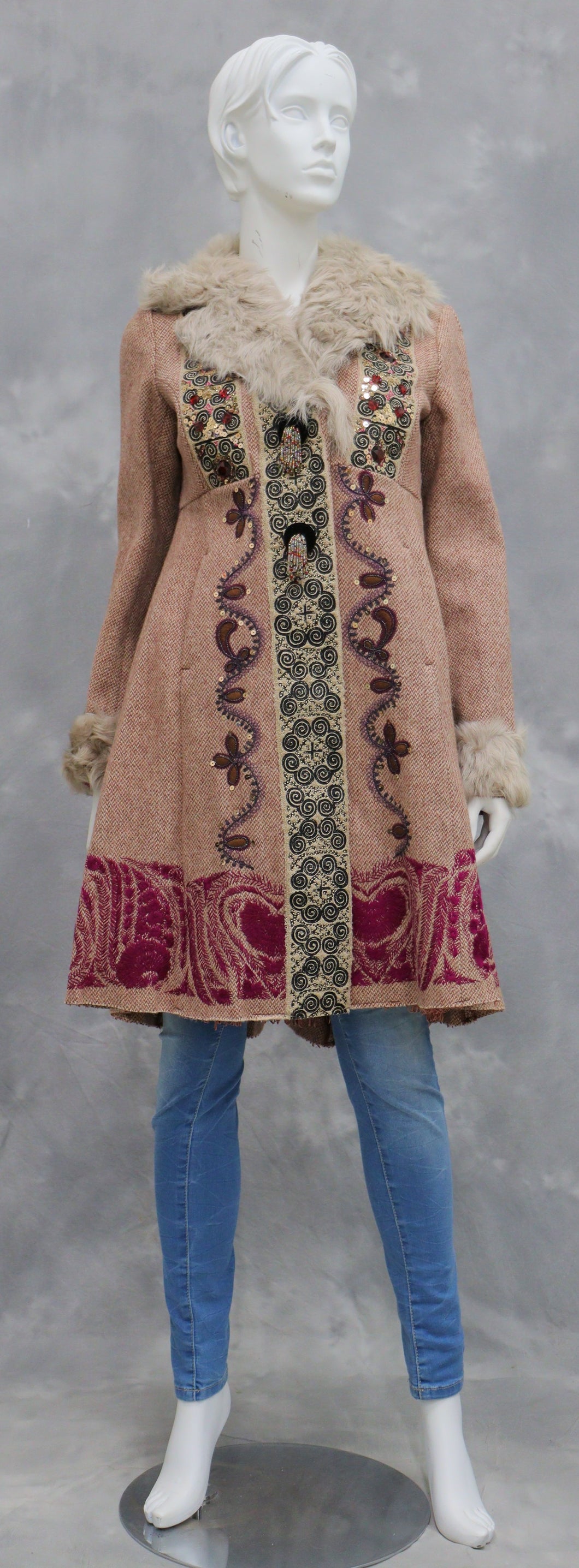 Odd Molly punertavan ruskea Tweedtakki