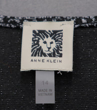 Lataa kuva Galleria-katseluun, Vähän käytetty Anne Klein kietaisumekko
